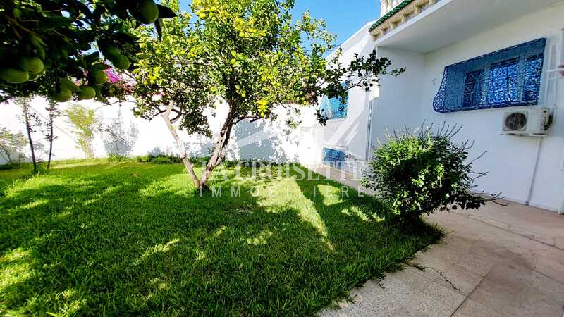 Villa S+6 avec piscine à Sidi Bou Saïd